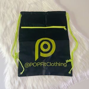 NWOT POP FIT Black Green Drawstring Zipper Gym Bag Tote